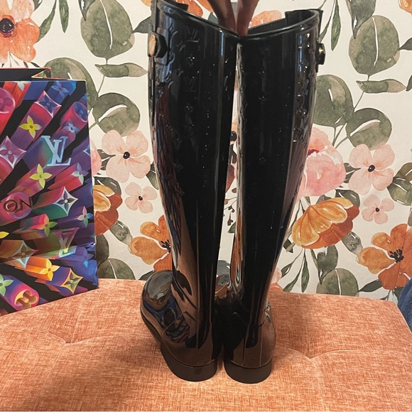 Louis Vuitton Drops High Rain Boots – Black - Picture 6 of 12